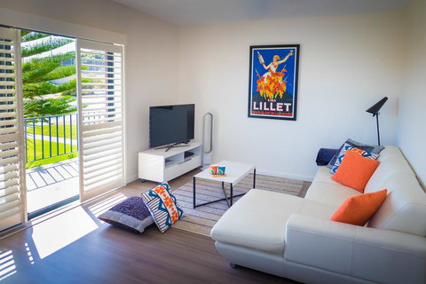 Cottesloe Parkside On The Beach - New Castle Holiday 2