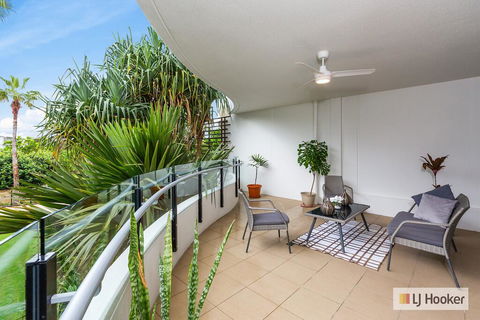 COTTON BEACH 85 - PRIVATE Mid Floor APARTMENT - New Castle Holiday 2
