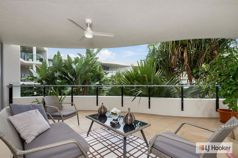 COTTON BEACH 85 - PRIVATE Mid Floor APARTMENT - New Castle Holiday 1