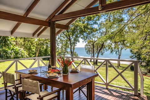 Cottonwood - Private Beachfront - New Castle Holiday 0