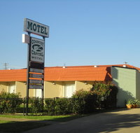 Country Capital Motel - New Castle Holiday
