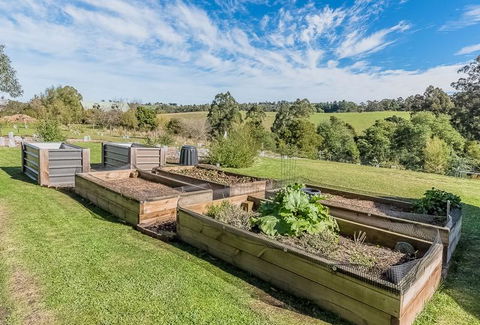 Country Getaway Neerim South - New Castle Holiday 1