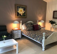 country retreat - New Castle Holiday