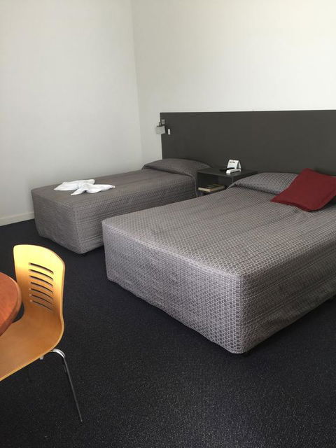 Country Roads Motor Inn Dysart - New Castle Holiday 3