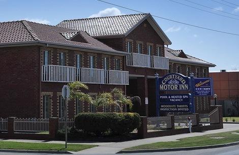 Courtyard Motor Inn - New Castle Holiday 0
