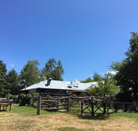 Crackenback Farm Guesthouse - New Castle Holiday