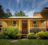 Creek Cottage - New Castle Holiday