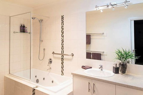 Creekside Apartment - New Castle Holiday 2