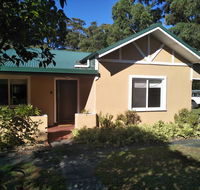 Crystal Springs Holiday Accommodation - New Castle Holiday