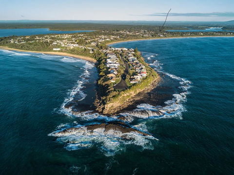 Culburra Beach Motel - New Castle Holiday 0
