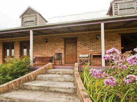 Culburra Cottage - Charming Country Style Cottage - New Castle Holiday 0