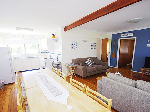Culburra Sea Stay - Beach And Shop An Easy Walk - New Castle Holiday 1