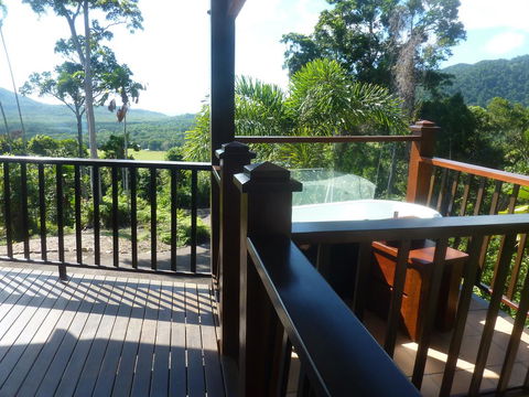 Daintree Holiday Homes - Yurara - New Castle Holiday 2