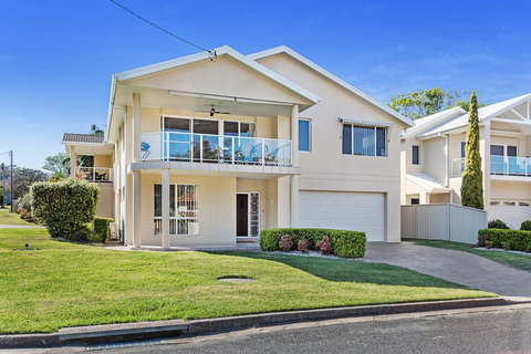 Danalene Parade, 1/25 - New Castle Holiday 0