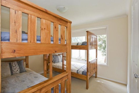 Darian Townhouse 1-28 - New Castle Holiday 1