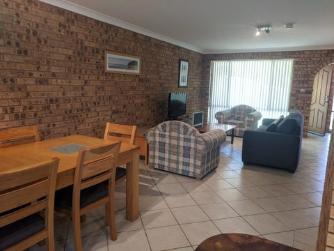 DAVIES STREET 3/14 MOLLYMOOK - New Castle Holiday 1