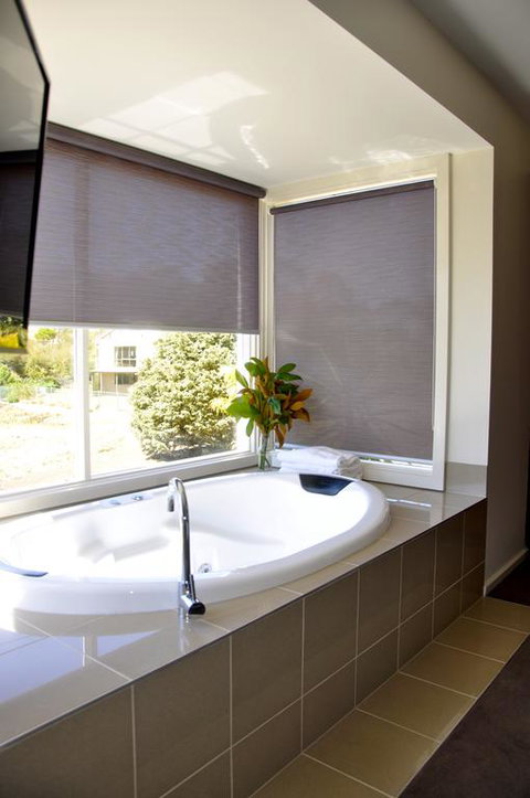 Daylesford Spa Villa One - New Castle Holiday 3