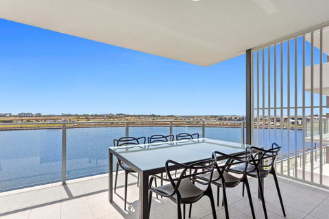 Direct Hotels - North Shore Kawana - New Castle Holiday 0