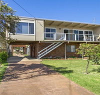 Dolphin Breeze - fully fenced and pet friendly - New Castle Holiday