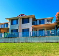 Dolphins 2 7 Commodore Crescent - New Castle Holiday