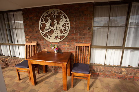 Donald Motor Lodge - New Castle Holiday 1