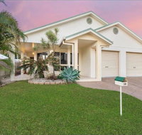 Douglas location close to JCU /Tve Gen Hospital - New Castle Holiday