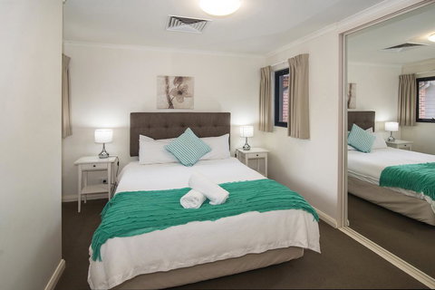 Downtown Apartments - New Castle Holiday 3