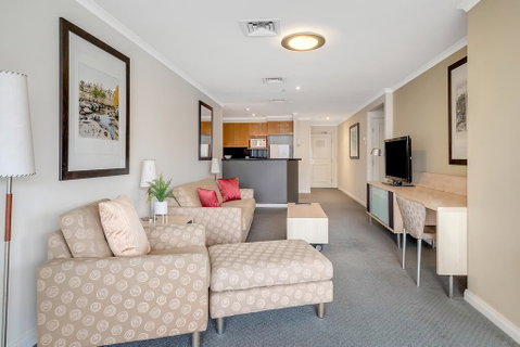 DREAM HARBOUR VIEW 2 BRM // GYM, POOL And PARKING - New Castle Holiday 3