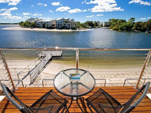 Driftwood Apartment 6 - New Castle Holiday 1