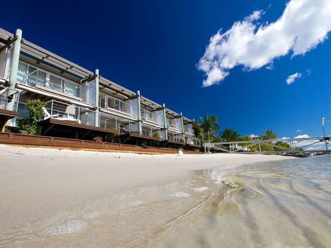 Driftwood Apartment 6 - New Castle Holiday 0