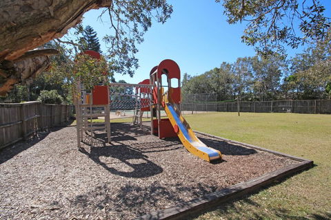 Dunes Holiday Apartments Unit 7 - New Castle Holiday 3