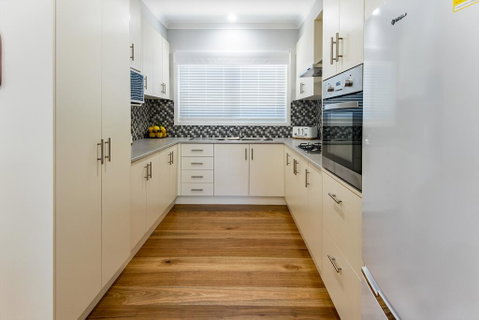 EAGLE VIEW UNIT 5 STAR - New Castle Holiday 3