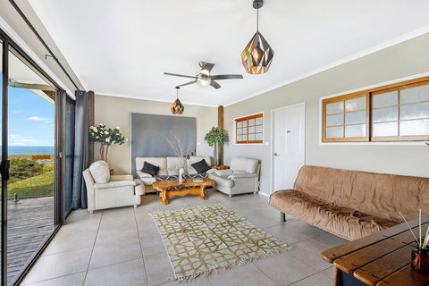 Eagles Loft - New Castle Holiday 1