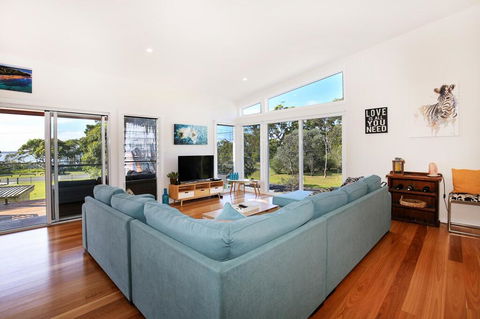 Eagleview - Pet Friendly - 4 Min Walk To Beach - New Castle Holiday 0