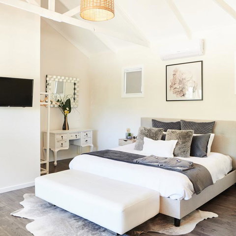 Eastern Hill Creswick - New Castle Holiday 3