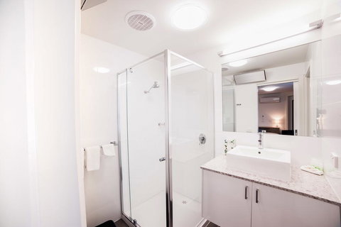 Eastern Sands City Centre - New Castle Holiday 1