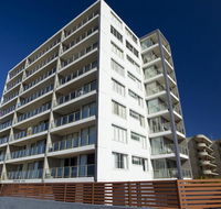 Ebbtide Unit 5 / 2-6 North Street - New Castle Holiday
