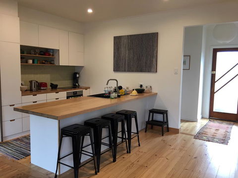 Eco-renovated Light-filled House On A Hill - New Castle Holiday 1