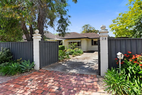 Eden On Eden - New Castle Holiday 3