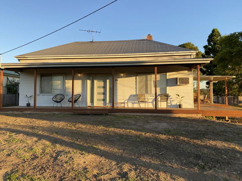 Ellalong Lagoon Home With A View - New Castle Holiday 1