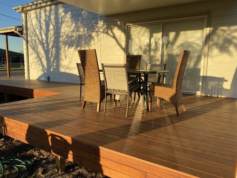 Ellalong Lagoon Home With A View - New Castle Holiday 3