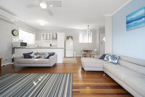 Eloora House, Blue Bay - New Castle Holiday 0