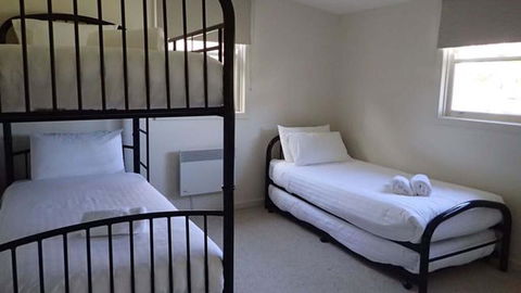 Elouera - New Castle Holiday 1