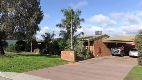 Elwood House - New Castle Holiday 3