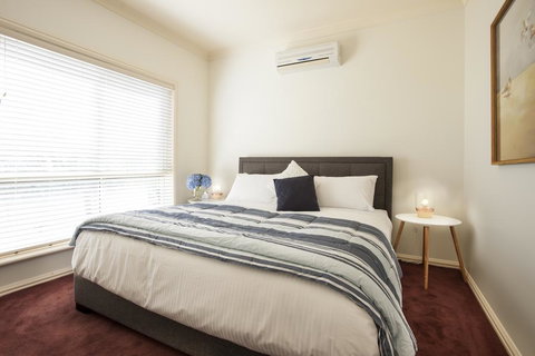 Emerald Lodge - New Castle Holiday 1