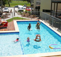 Emu's Beach Resort - New Castle Holiday