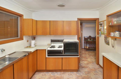 Endless Summer - New Castle Holiday 2