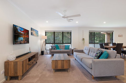 Endless Summer Beach Retreat - New Castle Holiday 1