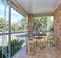 Enjoy Sunsets and Waterviews from your private Balcony - New Castle Holiday