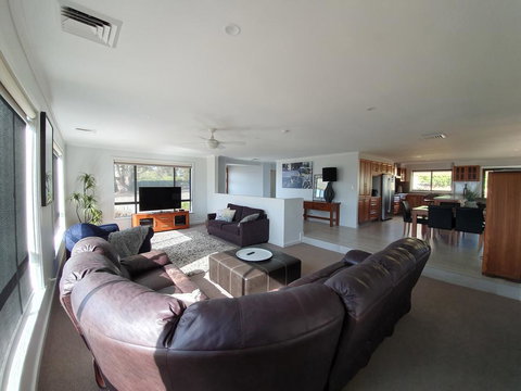 EP Getaway - New Castle Holiday 3